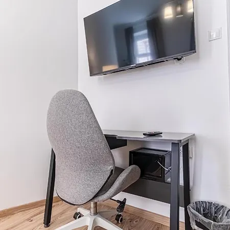 Lovely 1br In Prime Location Of Vienna
