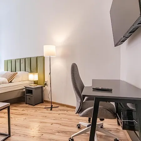 Lovely 1br In Prime Location Of * Vienna