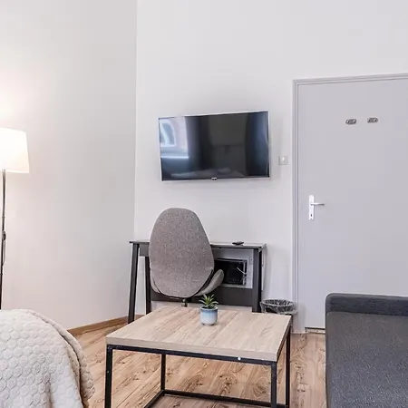 Apartment Lovely 1br In Prime Location Of