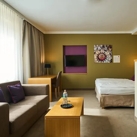 Henriette Stadthotel Hotel 4*