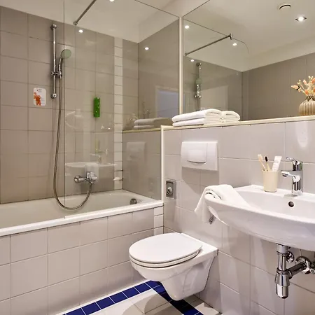 Hotel Henriette Stadthotel 4*