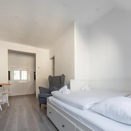 Apartment Stadt Vor Der Tuere Und Dennoch Ruhig Gelegen Vienna