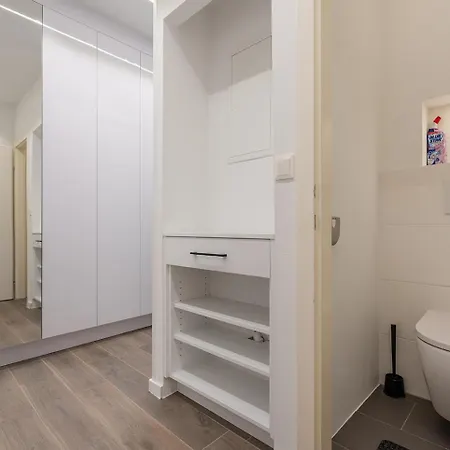 Stadt Vor Der Tuere Und Dennoch Ruhig Gelegen Vienna