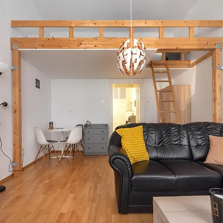 Ruhig Und Zentral Am Brunnenmarkt, Nur 15 Minuten Ins Zentrum Apartment *
