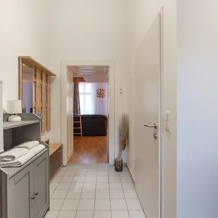 Ruhig Und Zentral Am Brunnenmarkt, Nur 15 Minuten Ins Zentrum Apartment Vienna