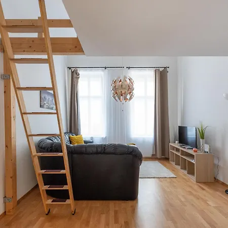 Apartment Ruhig Und Zentral Am Brunnenmarkt, Nur 15 Minuten Ins Zentrum *