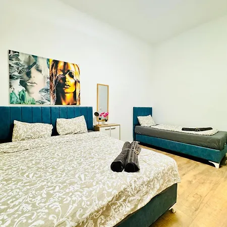 Comfortable 5br Shared 10 Minute Walk To Matzleinsdorfer Platz * Vienna