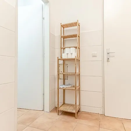 6br / Shared Garden Near Lorenz Boehler & Danube