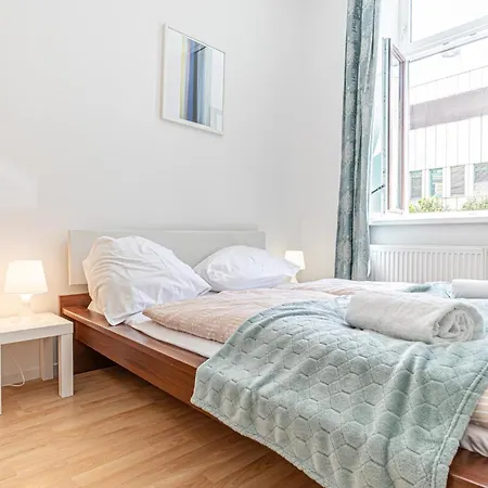 Apartment 6br / Shared Garden Near Lorenz Boehler & Danube