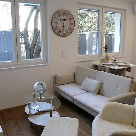 Apartment Melange