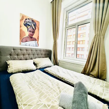 Apartment 9br For 18p, 12min Walk To Augarten Vienna
