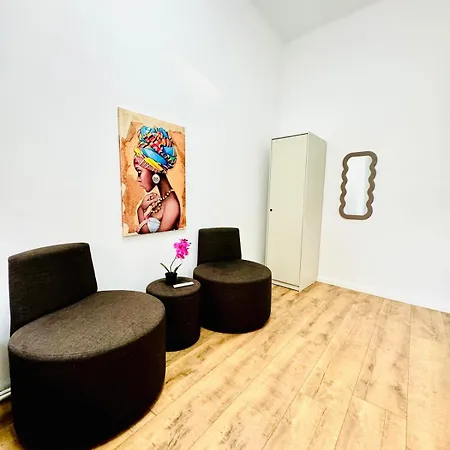 Apartment 9br For 18p, 12min Walk To Augarten