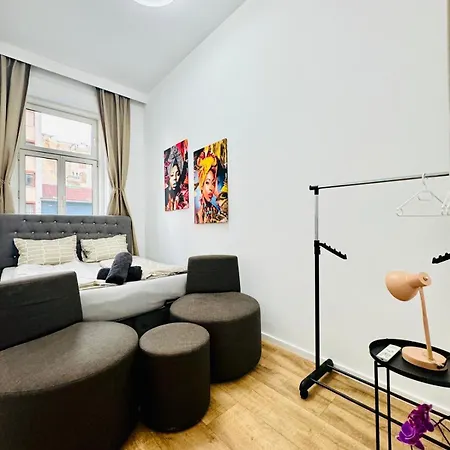 9br For 18p, 12min Walk To Augarten * Vienna