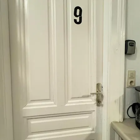 Apartment 9br For 18p, 12min Walk To Augarten Vienna