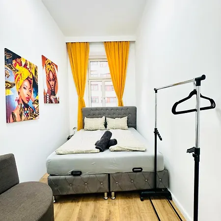 9br For 18p, 12min Walk To Augarten Apartment *