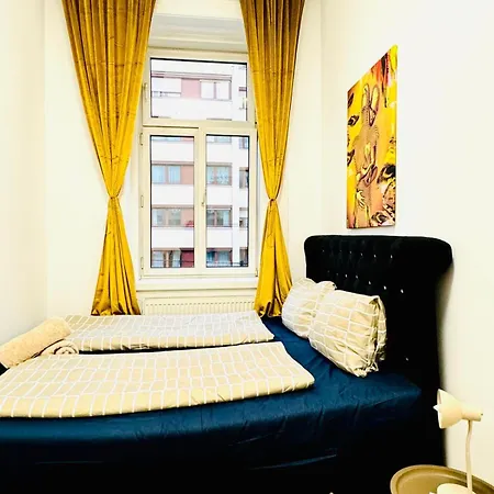 9br For 18p, 12min Walk To Augarten Vienna