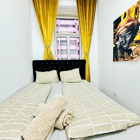 9br For 18p, 12min Walk To Augarten Apartment Vienna