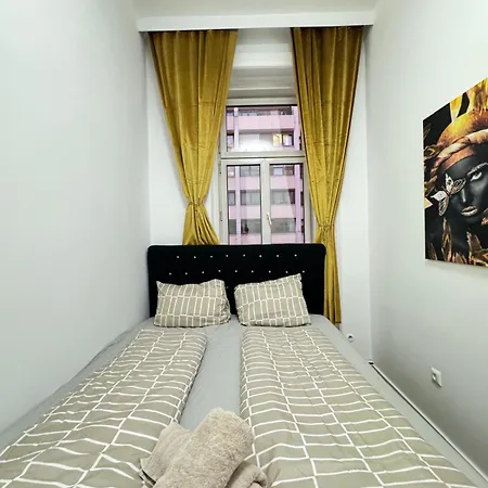 9br For 18p, 12min Walk To Augarten *