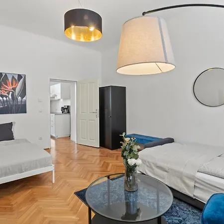 Fast Wifi I 4 Min To U3 Zipperer Strasse *