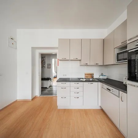 Apartment 74 Living Vienna
