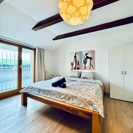 Cozy In A For Groups, 16-mins To Blumengaerten Apartment Wien