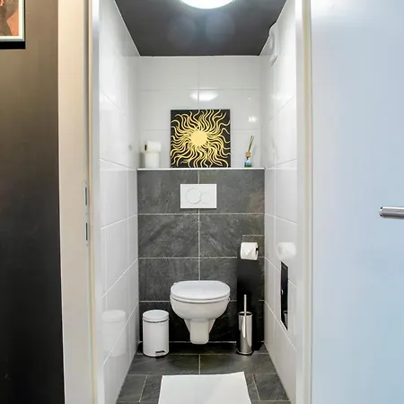 Stylishly Colorful & In - Wifi Apartment Vienna