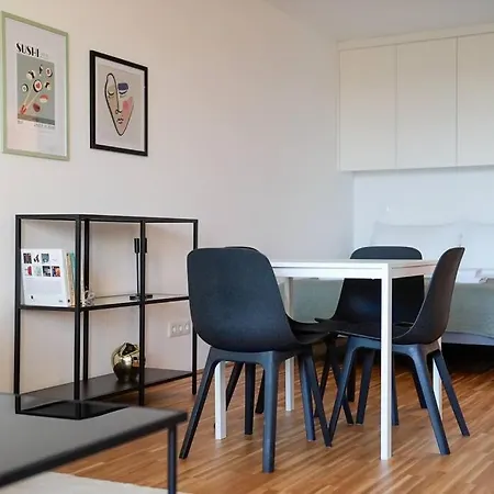 Classy Near Thermal Apartment Vienna