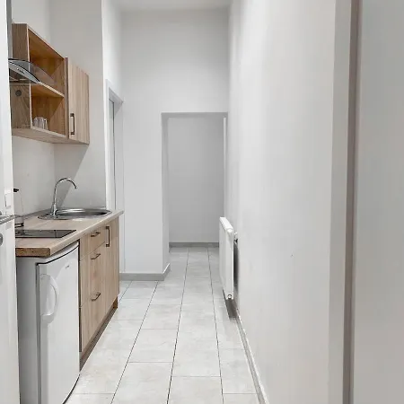 Dependance I 6 Mins To U6 Alser Strasse I Self Check In Apartament