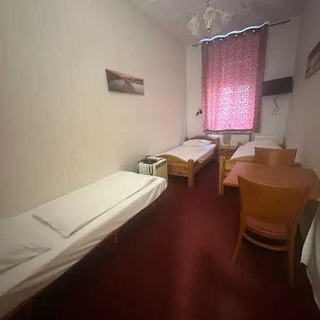 Bed & Breakfast Walzerstadt 3*