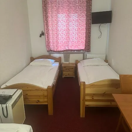 Walzerstadt Bed & Breakfast Wien