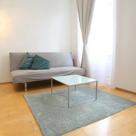 Downtown Bliss Modern Retreat With Free Parking And Fast Internet 600 Mbits