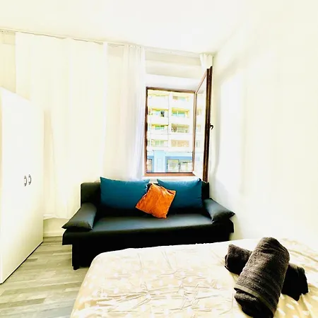 Very Spacious For Up To 7p With Great Location Apartment *