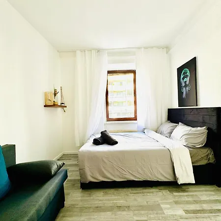 Apartment Very Spacious For Up To 7p With Great Location