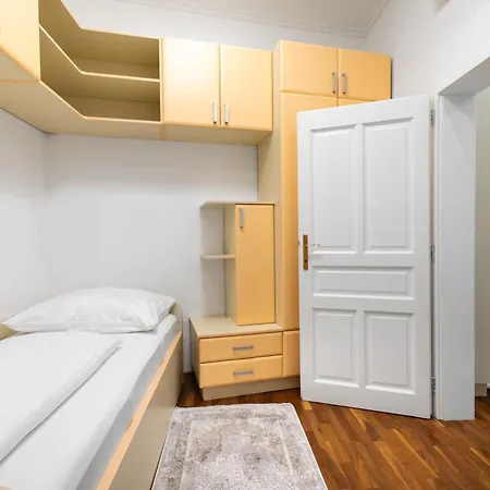 Le David 1020 Apartment *