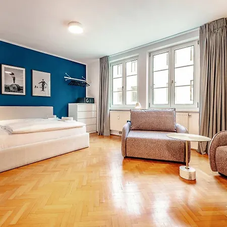 Roomy For 2 - 4 In Hip Area & Free Parking * Vienna