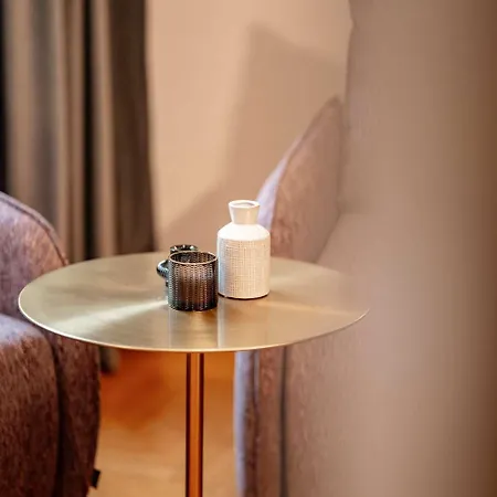 Roomy For 2 - 4 In Hip Area & Free Parking Apartment Vienna