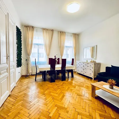 Apartment Affordable 1br & 1lr Apt, 7 Min To Westbahnhof Vienna