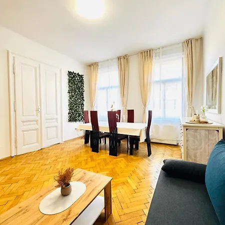 Affordable 1br & 1lr Apt, 7 Min To Westbahnhof Apartment *