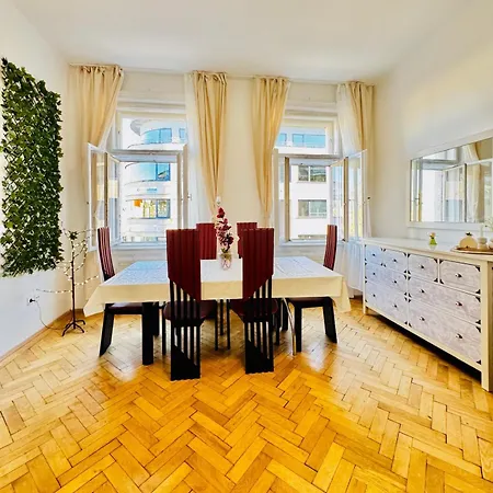 Apartment Affordable 1br & 1lr Apt, 7 Min To Westbahnhof Vienna