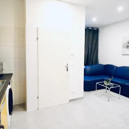 Spacious 2br 1lr 10 Min To St Stephen *
