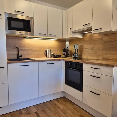 Apartment Near Stylish Furnished Vienna