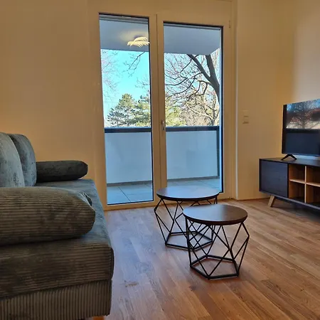 Near Stylish Furnished Vienna