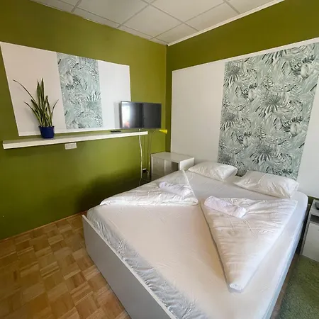 Two-room In Mariahilfer * Vienna