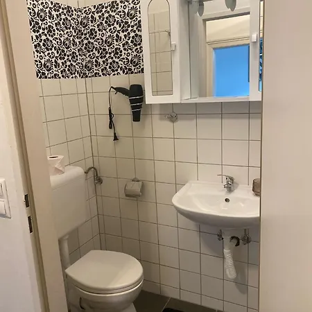 Peaceful 2br 15-min To Ottakring Station