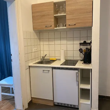 Peaceful 2br 15-min To Ottakring Station