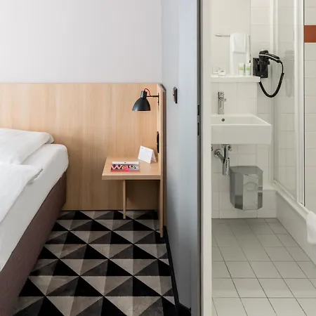 Acom-hotel