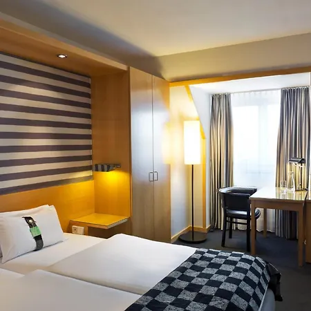 Hotel By Ihg Viena