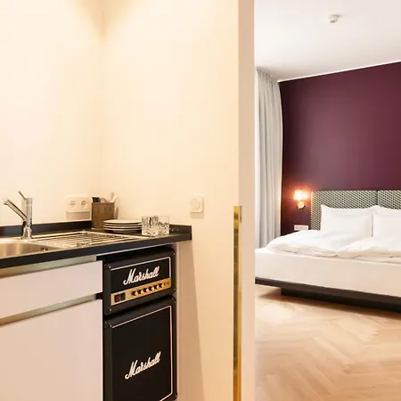 Schani Salon Hotel