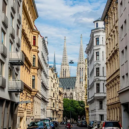 Fortyplusone Hotel, New! Soft Opening 4* Vienna