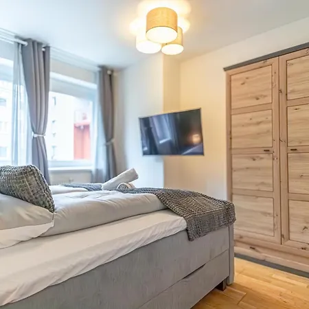 Apartment 9-min To Center, Comfy 1br And 1lr With Balcony